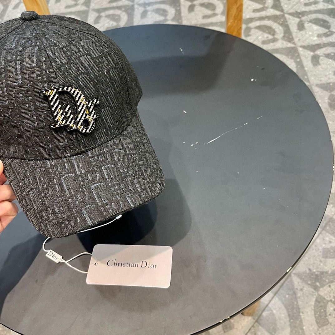 Christian Dior Caps